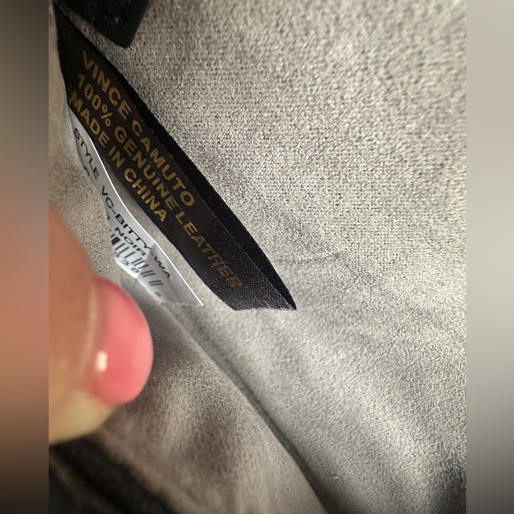 Vince Camuto Black Leather Clutch Wallet | VC-Bitty - Picture 8 of 8